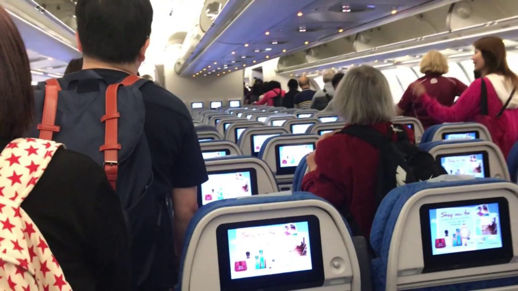 Cathay Dragon KA734 | Kuala Lumpur to Hong Kong | Airbus A330-300 | Economy Class(Review#3)