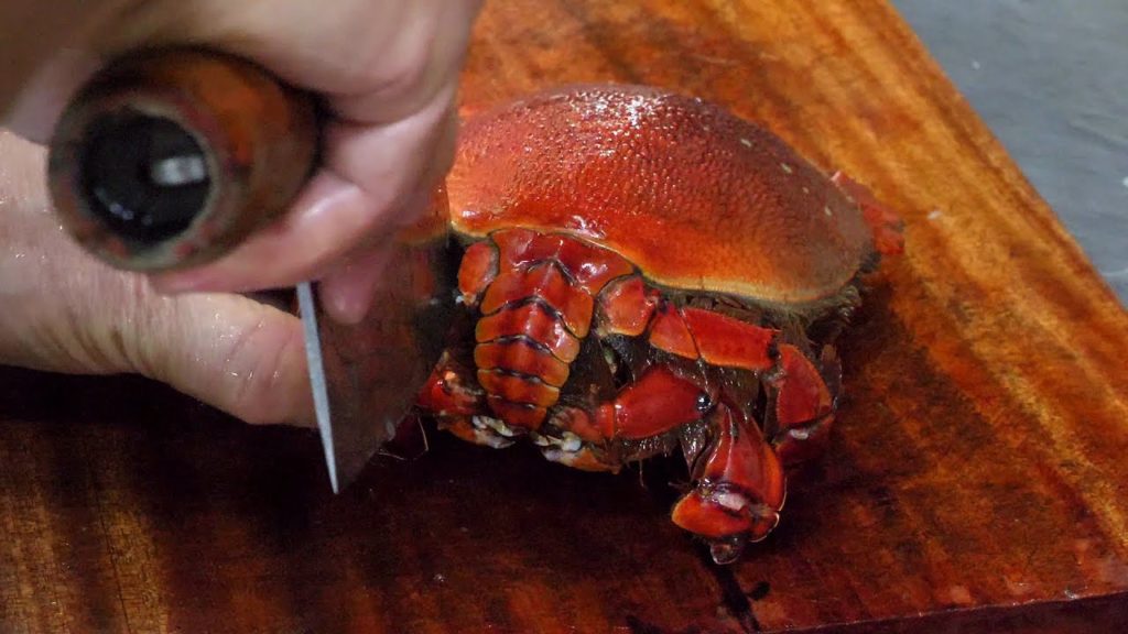 대만 스패너 크랩 튀김 fried spanner crab / taiwanese street food 대만 스패너 크랩 튀김 fried spanner crab / taiwanese street food