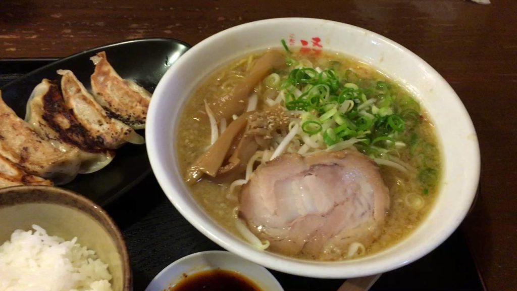 アキーラさんお薦め②浜松市・福ちゃんラーメン！舞坂店！餃子セット！Fukuchan-Ramen Goza set in Hamamatsu-city in Japan