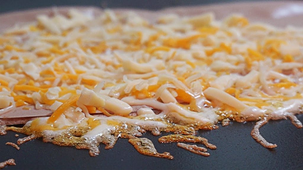 Crispy Cheese Crepe, 5 Kinds of Cheese - Korean Street Food / 치즈 크레페