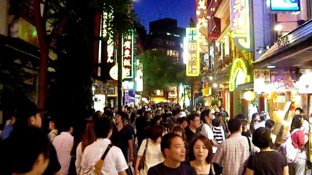 Chinatown in Yokohama by night 横浜中華街