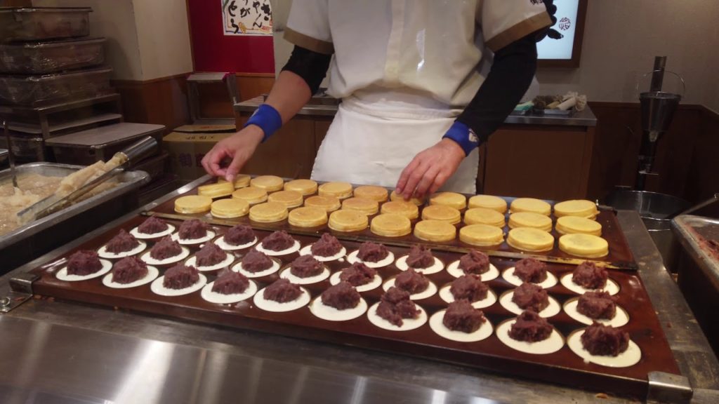 Amazing Japanese Street Food   IMAGAWAYAKI CAKE  今川焼き 大判焼き　御座候の作り方
