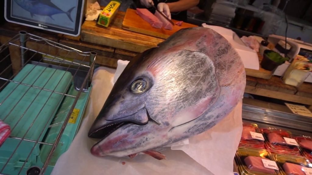 FRESH TUNA SUSHI – TSUKIJI MARKET 築地市場: JAPANESE STREET FOOD FRESH TUNA SUSHI - TSUKIJI MARKET 築地市場: JAPANESE STREET FOOD