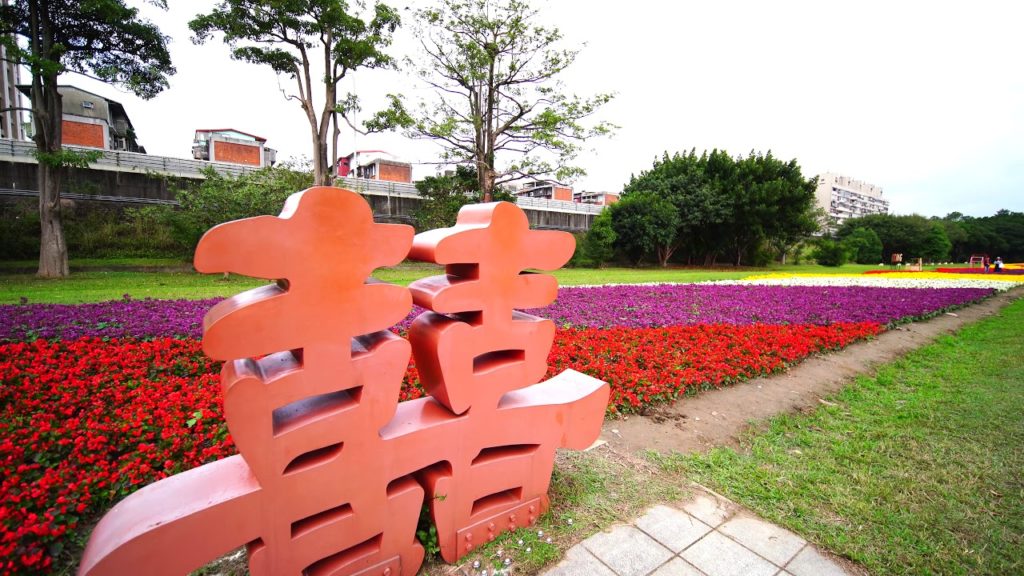 古亭河濱公園-台北版「富良野花海」薰衣草夕陽縮時風景影片(JEFF 4K video)-lavender cosmos zinnia TIMELAPSE Taipei #jeff0007 古亭河濱公園-台北版「富良野花海」薰衣草夕陽縮時風景影片(JEFF 4K video)-lavender cosmos zinnia TIMELAPSE Taipei #jeff0007