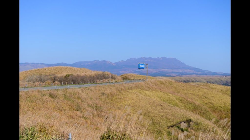 [4K] 2019 "Milk Road" on Mt. Aso in autumn at Kumamoto, Japan