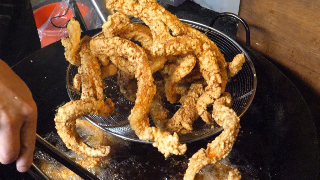 대만 거대한 오징어 튀김 giant fried squid - taiwanese street food