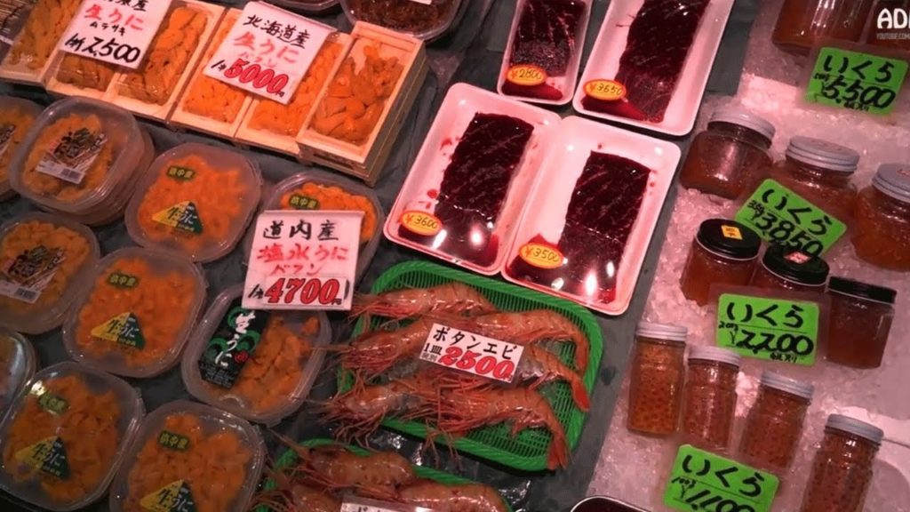 Seafood Market in Otaru HOKKAIDO JAPAN 三角市場