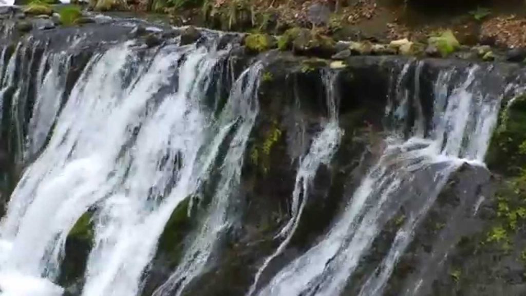 Shiraito Falls - [白糸の滝 - 軽井沢 Karuizawa, 長野 Nagano, Japan - with music and bird song]
