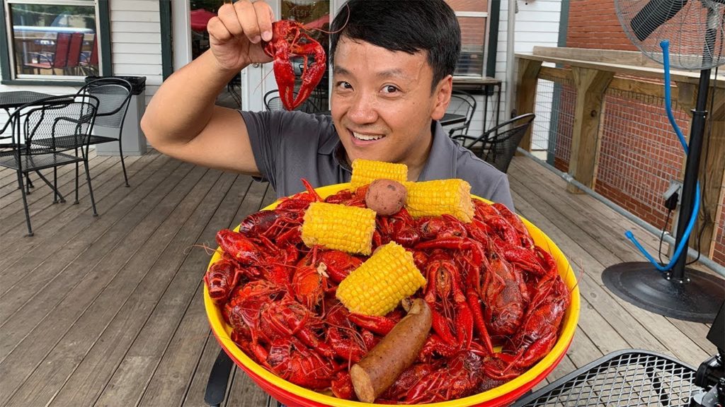 ULTIMATE Cajun / Creole Food Tour of New Orleans | 6 POUND Crawfish Boil! ULTIMATE Cajun / Creole Food Tour of New Orleans | 6 POUND Crawfish Boil!