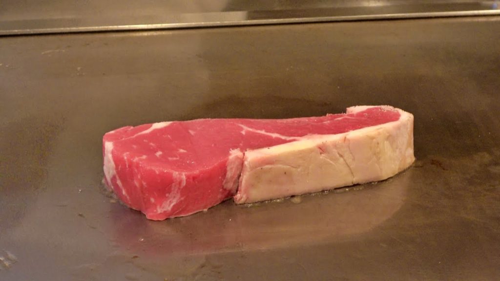 Japanese-style Australian beef sirloin steak lunch course | teppanyaki in Japan