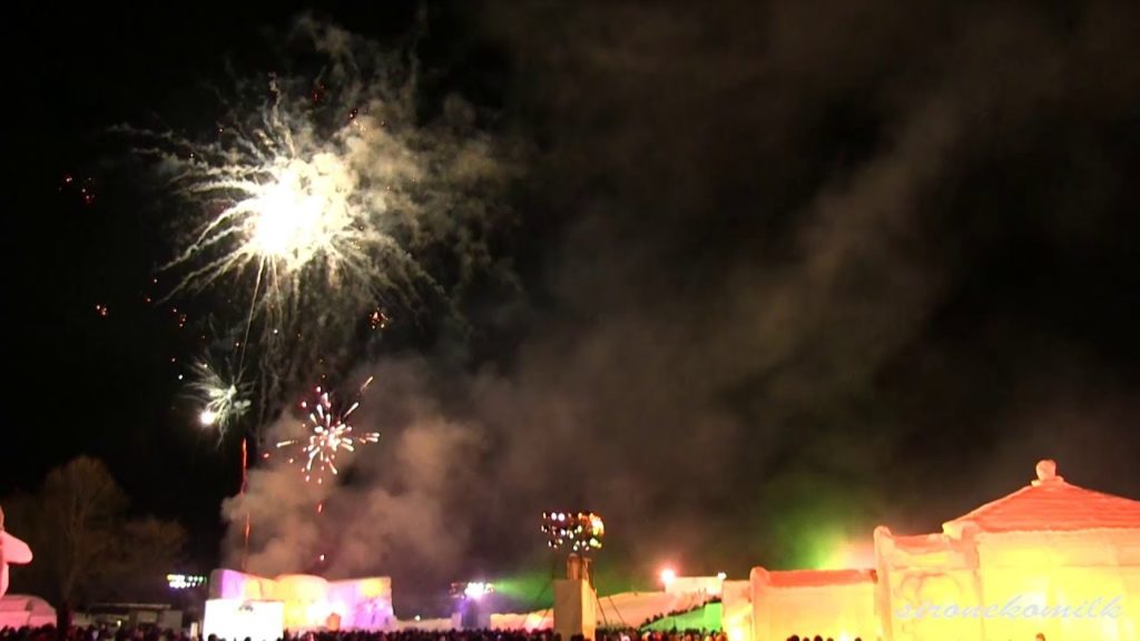 Iwate Snow Festival 2013年 小岩井農場まきば園 いわて雪祭り ファンタジー花火 Tourist attractions in Tohoku Japan Iwate Snow Festival 2013年 小岩井農場まきば園 いわて雪祭り ファンタジー花火 Tourist attractions in Tohoku Japan