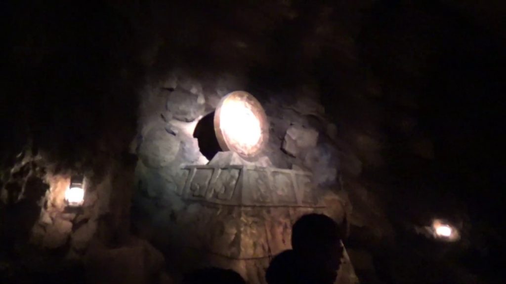 Sights and Sounds of Tokyo DisneySea (November & December 2019)