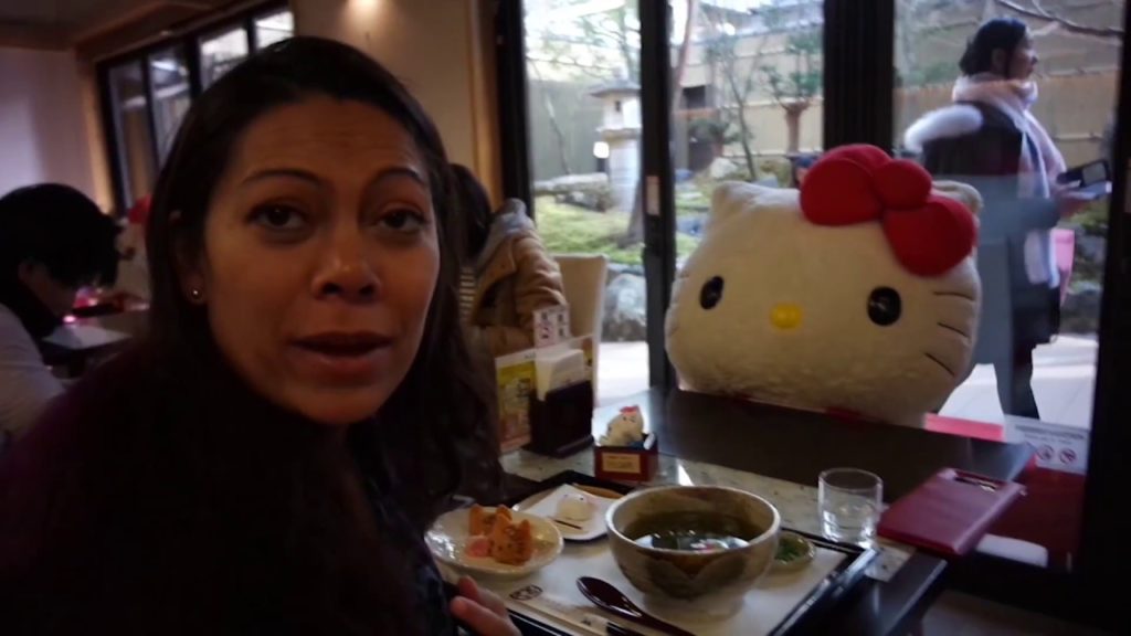 Vlog #33 - Nightlife in KYOTO and real Japanese Karaoke, JAPAN