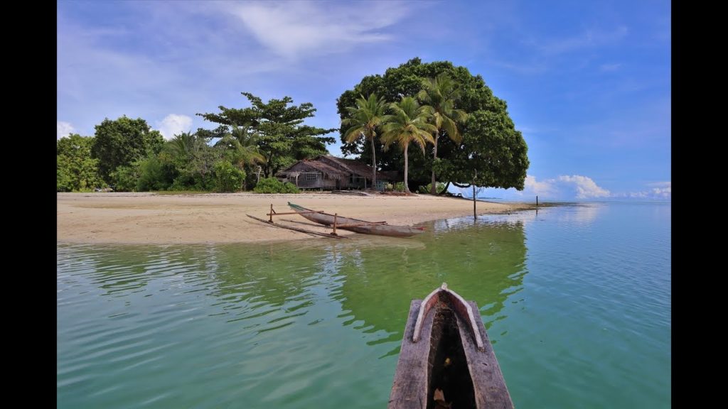 PAPUA NEW GUINEA, one day in New Ireland