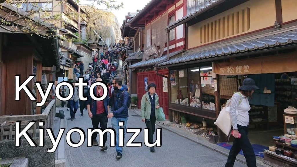 walking in Kyoto kiyomizu-dera temple/紅葉の京都の街を散歩しながら撮影したPOV映像 清水寺から知恩院、八坂神社、祇園周辺まで京都旅行の前に雰囲気確認できる動画