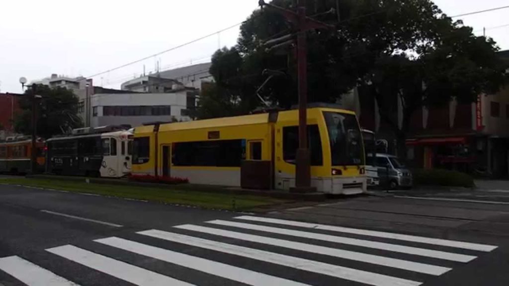 鹿児島市電1000形・600形 水族館口電停発車 Kagoshima City Tram
