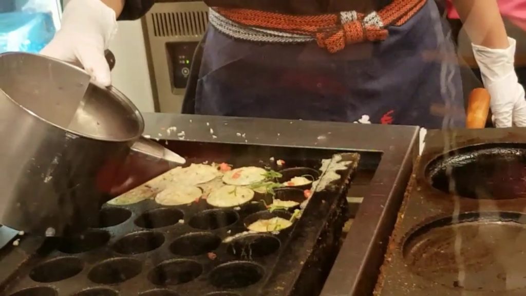 Takoyaki -octopus ball| Japanese street food