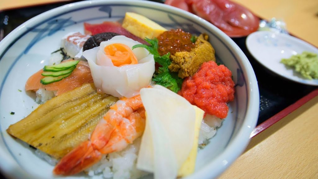 Kaisen-don of Tore-Tore-ichiba 旅の終わりにとれとれ市場の海鮮丼:Gourmet Report グルメレポート Kaisen-don of Tore-Tore-ichiba 旅の終わりにとれとれ市場の海鮮丼:Gourmet Report グルメレポート