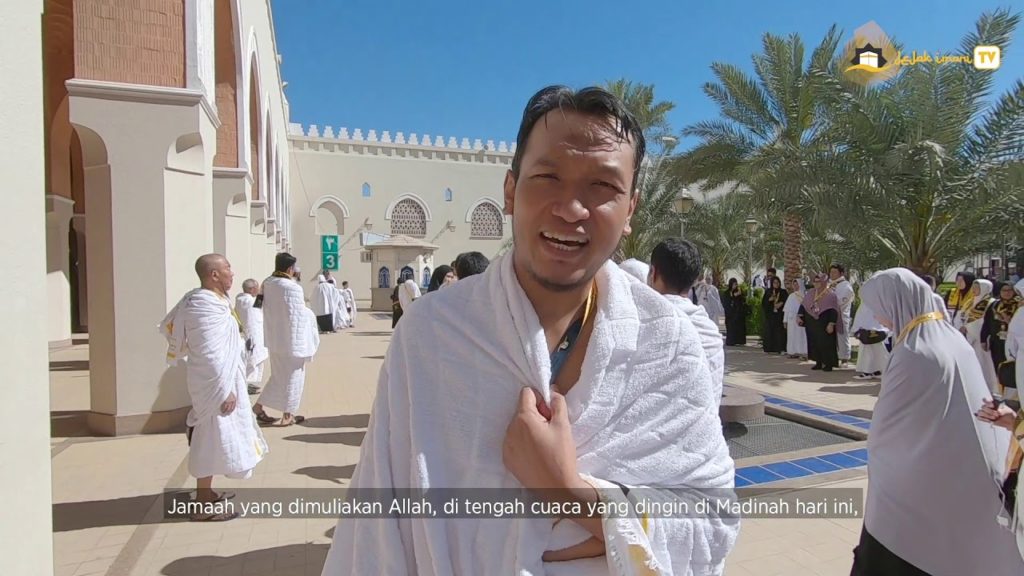 Perjalanan Umrah + Kajian Ustadz Salim A. Fillah – Umrah Jejak Nabi 7 Perjalanan Umrah + Kajian Ustadz Salim A. Fillah - Umrah Jejak Nabi 7