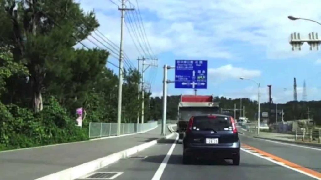 沖繩自駕遊 : 那霸 去 萬座毛 去 美麗海水族館, 10倍速飛馳, 2011-12-28 (Drive in Okinawa)