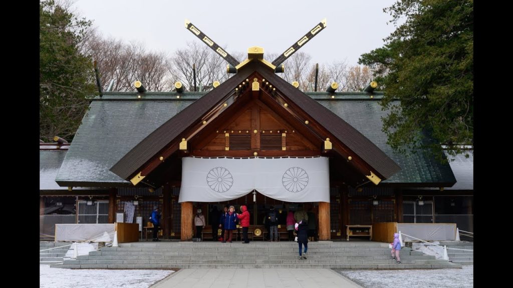 [4K] 2019 Walk around "Hokkaido Shrine Mikado" at Maruyama Park in winter Sapporo, Japan