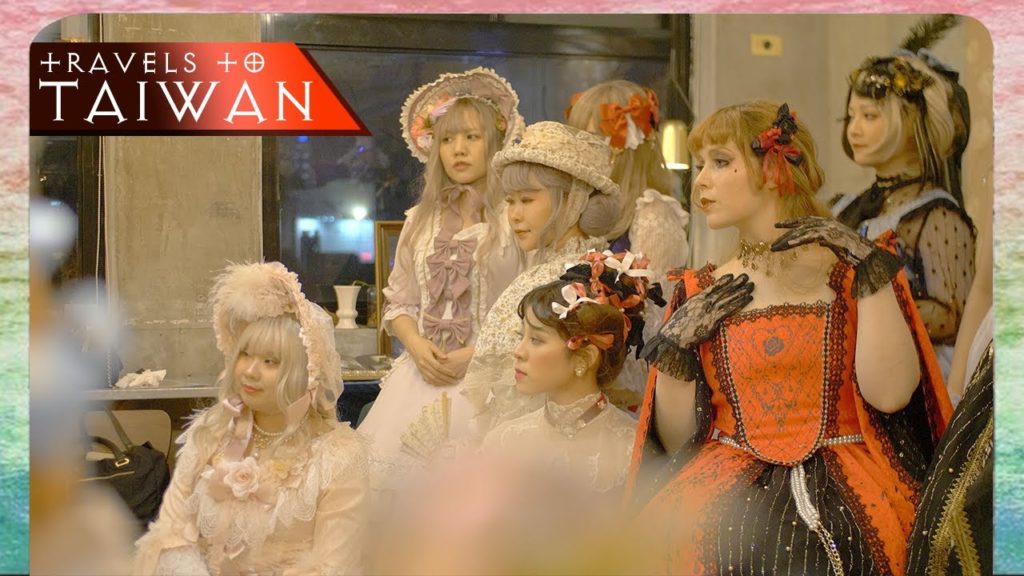 Cute Girls and Flashy Fashion: Ask Japanese travels to Taiwan
