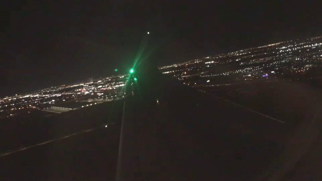 American Eagle | Embraer E175 Basic Economy | Landing in Dallas