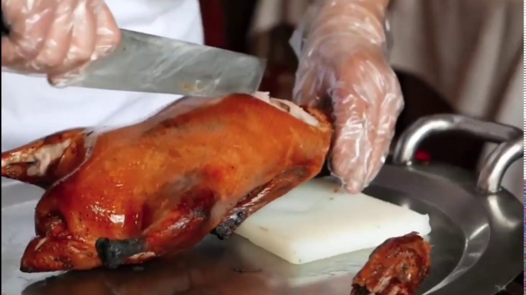 Travel Thirsty || Vịt Quay Bắc Kinh Cực Hấp Dẫn