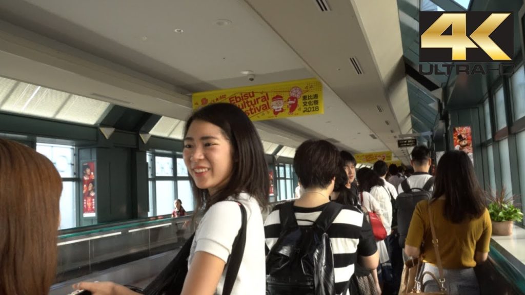 Penyebab Orang Jepang Suka Berjalan Kaki - SkyWalk Japan 4K