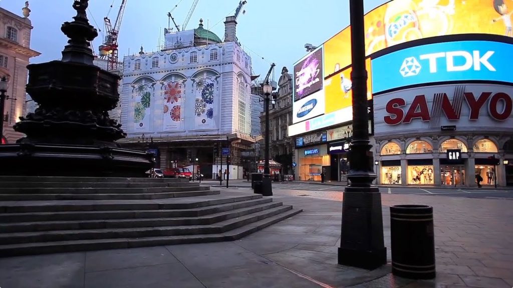 LONDON / UK : Blu-ray "WORLD - CRUISE" #03