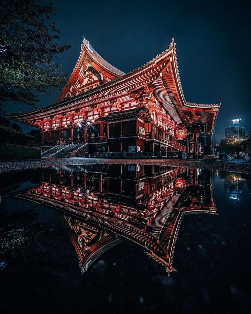 Sensoji .
.
Reposted from @jungraphy_

Tag  photos #VisitJapanUS to give us perm...