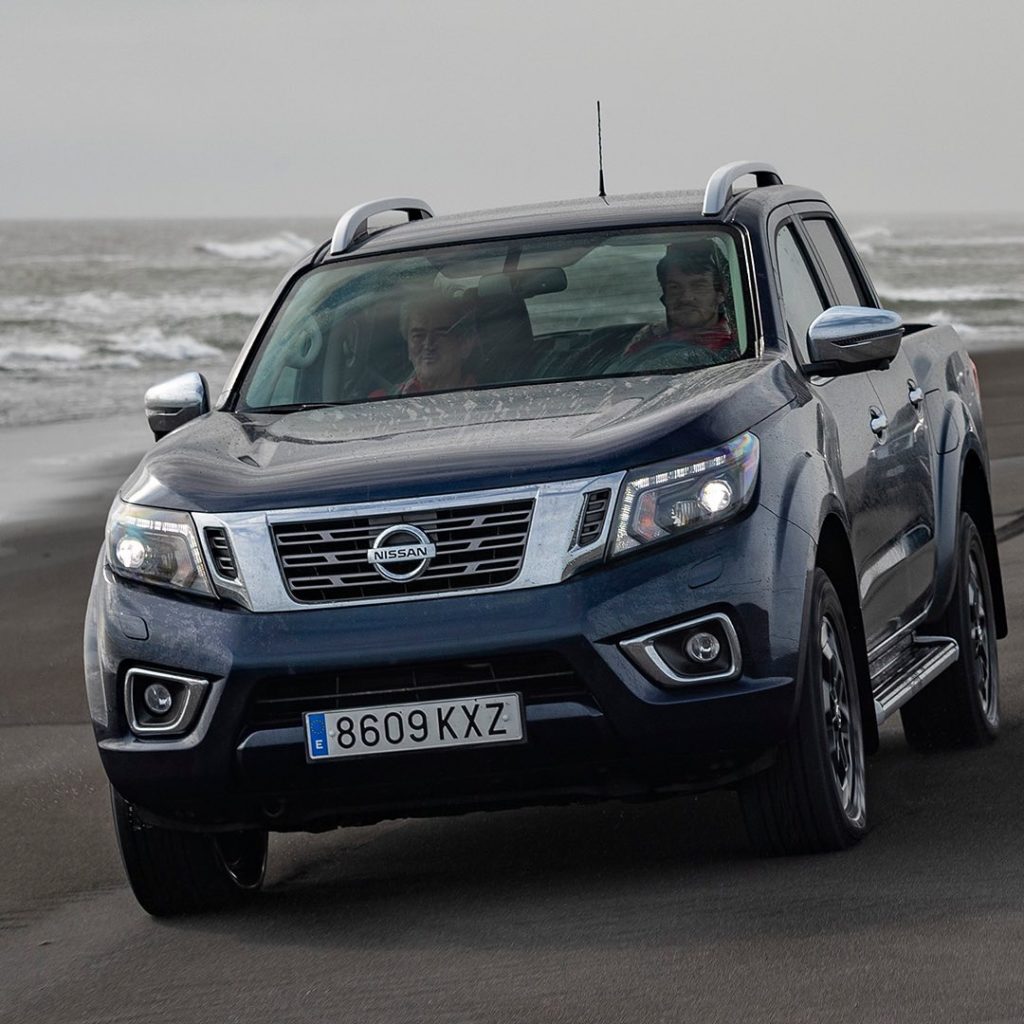 Morning Commute. #MotivationMonday 
#NissanNavara #Nissan #Navara...