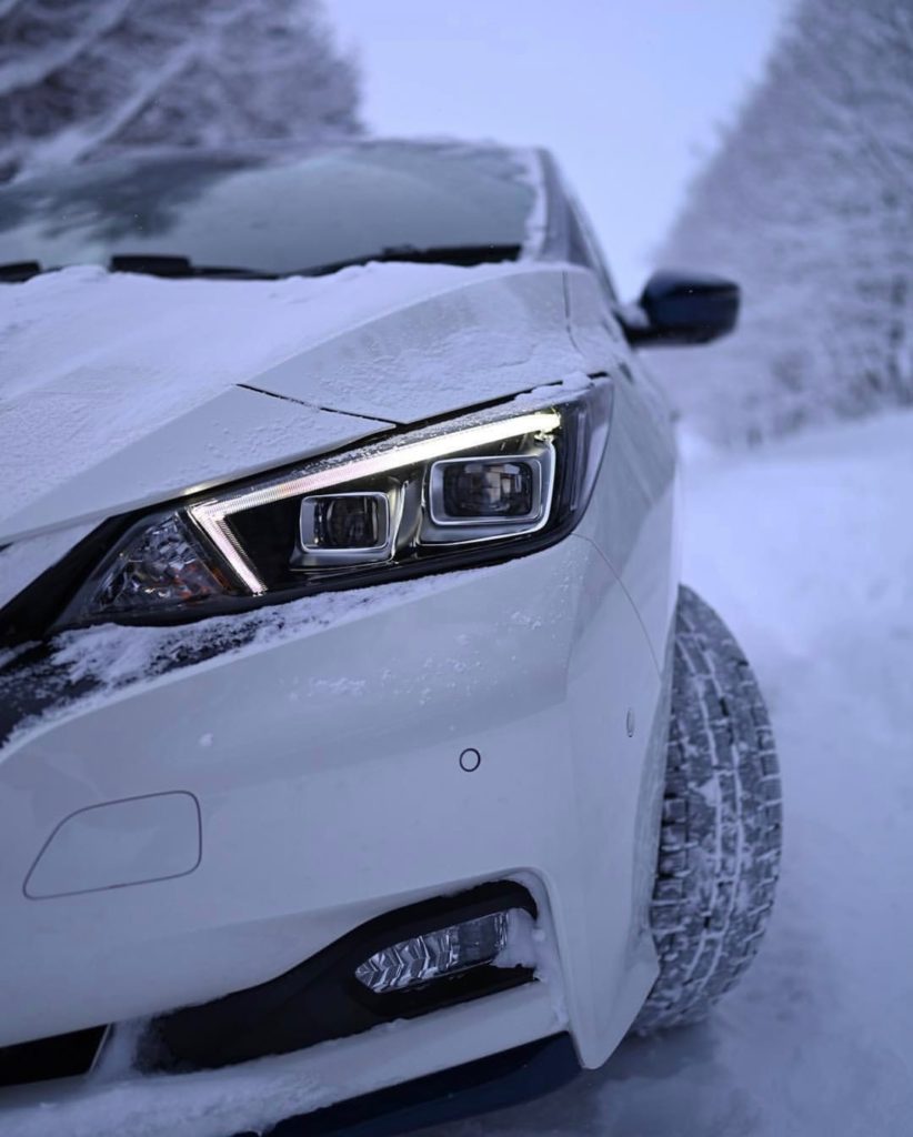 "Snowed In" #NissanLEAF #SimplyAmazing &: @leaflife9702...