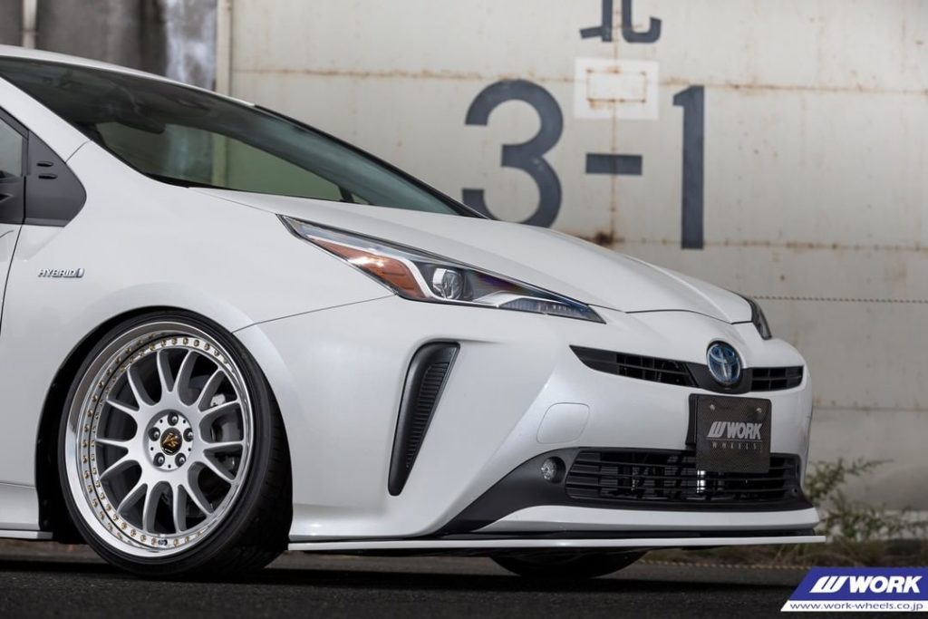 @forte_special.japan Toyota Prius on WORK VS-TX #artofwheel #vstx #forte...