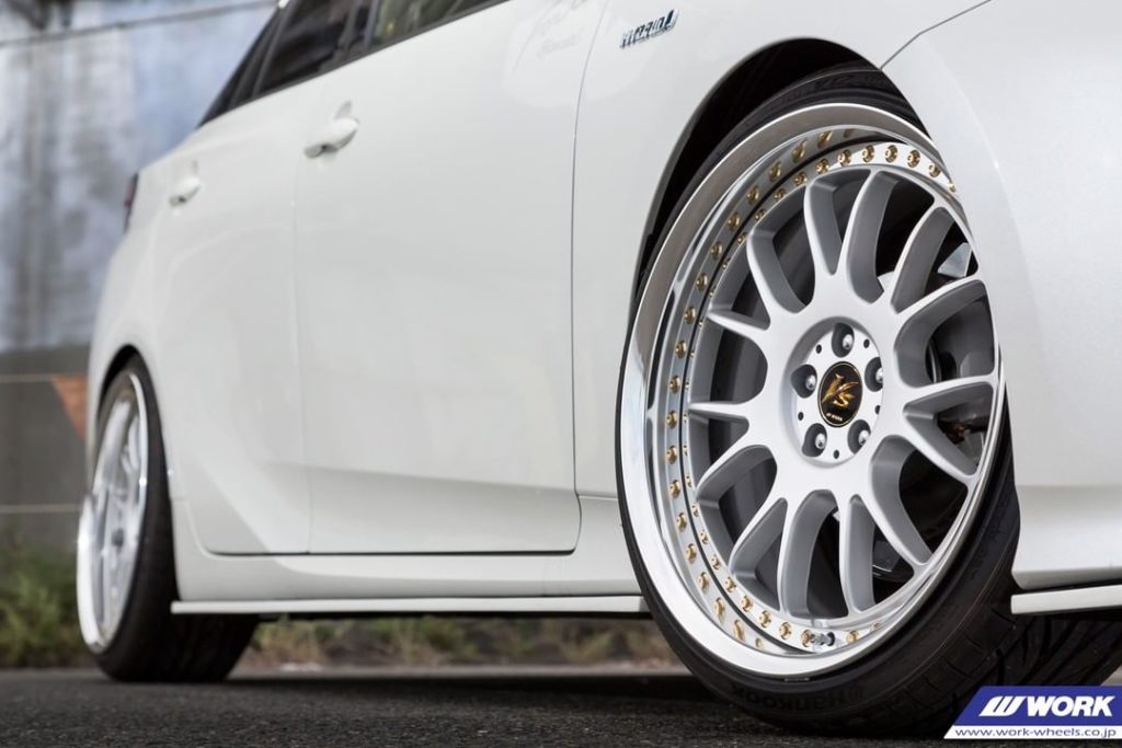 @forte_special.japan Toyota Prius on WORK VS-TX #artofwheel #vstx #forte...