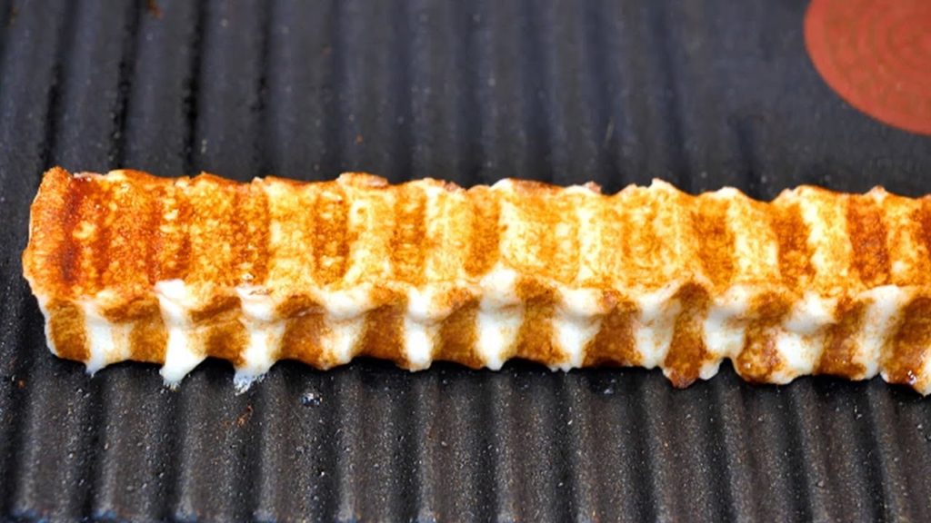 Roasted Cheese / Condensed milk sauce in baked cheese / korean street food / 임실 구워먹는 치즈구이