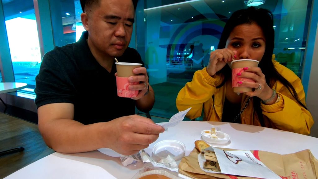 First Time Using Taiwan's Train System | Taiwan-Japan Vlog 02 First Time Using Taiwan's Train System | Taiwan-Japan Vlog 02