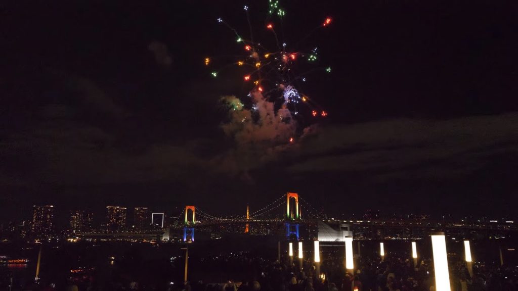 【4K】Night Odaiba walk. December fireworks.