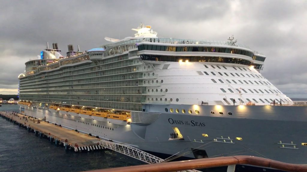 Oasis of the Seas full side view