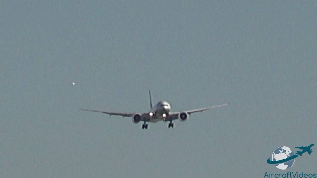 EVA Air 777-36N/ER [B-16719]