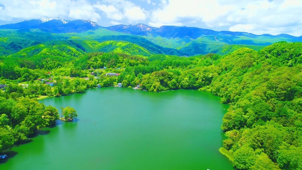 Drone Japan 4k ドローン 空撮自然風景映像 松原湖 聖地巡礼 長野県小海町 新緑の八ヶ岳山麓 空中散歩