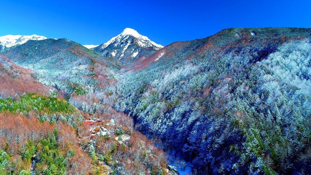 Drone Japan 4kドローン 空撮自然風景映像 早春の南八ヶ岳 美濃戸登山口～北沢南沢分岐ゲート 空中登山 Ave Maria Schubert DJI PHANTOM4PRO
