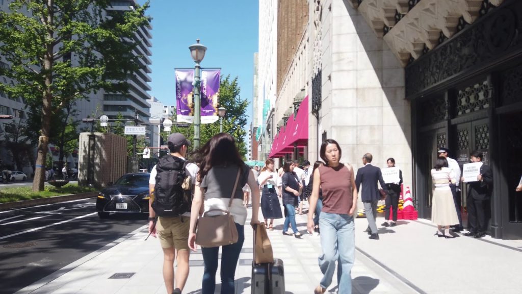 グリコからフェラーリ.マセラッティショップまで　大阪散歩　Osaka walk