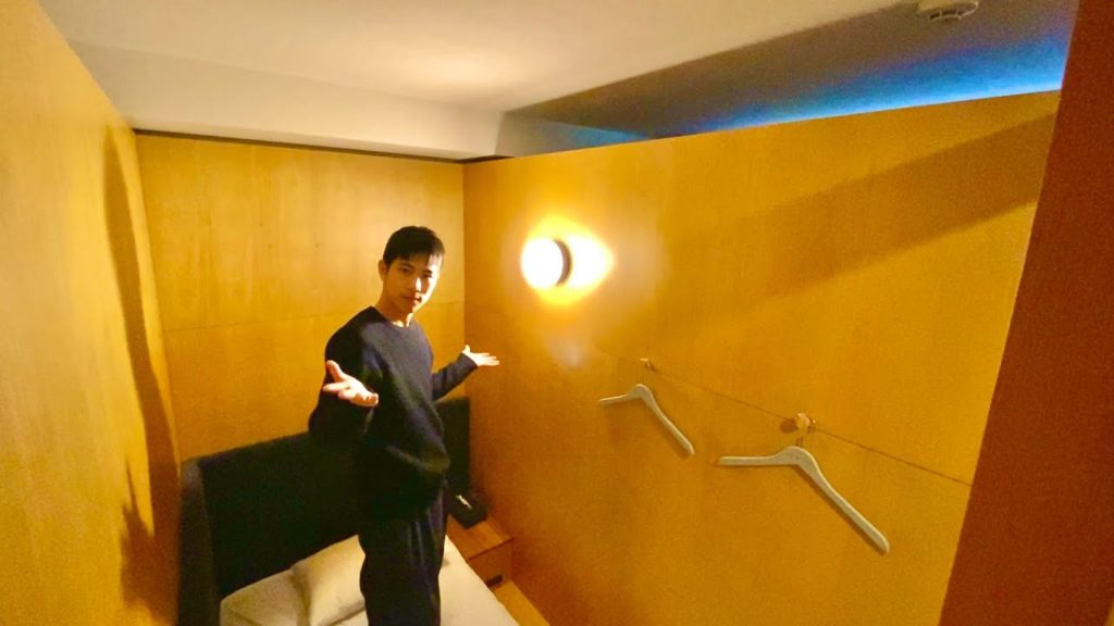 格安宿の相部屋にはこんな半個室もあるんだぜ!1泊2,400円で温泉&朝食付きコスパ最強宿をレビュー! 格安宿の相部屋にはこんな半個室もあるんだぜ!1泊2,400円で温泉&朝食付きコスパ最強宿をレビュー!