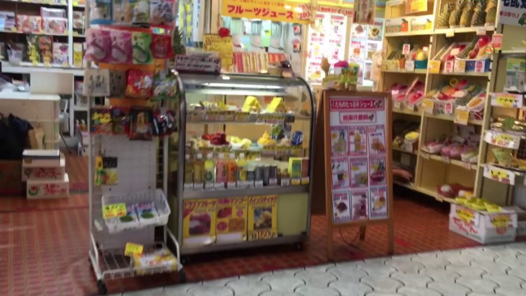 国内旅行！沖縄・那覇 国際通り本通り 散歩！Japan Trip Onihawa Naha Walk Hondori Street!