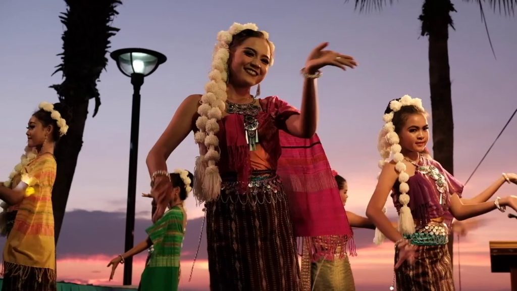 Thai Traditional Dancers Pattaya Thailand Thai Traditional Dancers Pattaya Thailand