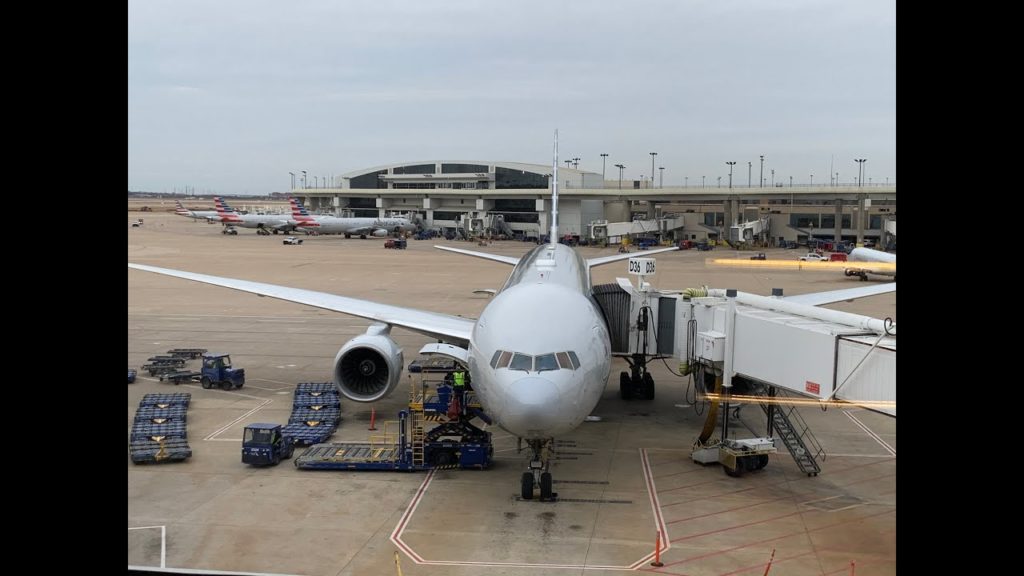 Christmas Eve | American Airlines | 777-200 | Dallas to Frankfurt | Business Class