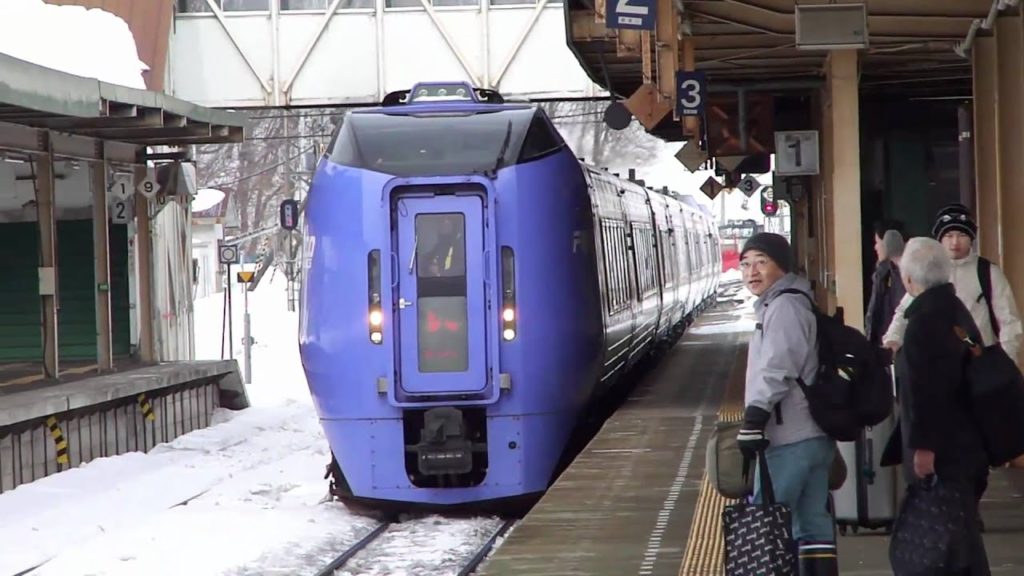 JR石勝線・根室本線 新得駅にて(At Shintoku Station on the JR Sekisho & Nemuro Line) JR石勝線・根室本線 新得駅にて(At Shintoku Station on the JR Sekisho & Nemuro Line)