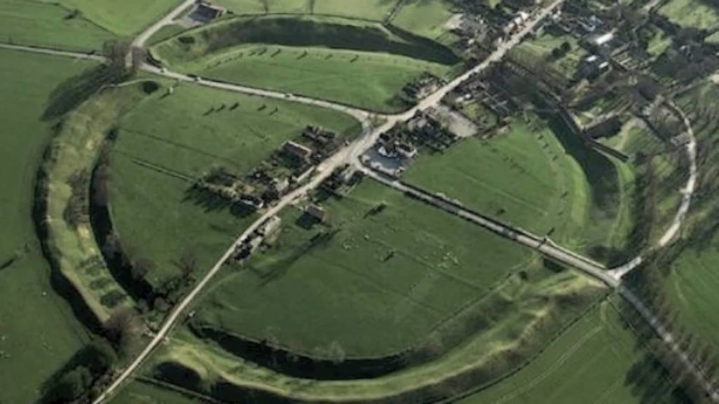 Avebury – Neolithic Site – England Avebury - Neolithic Site - England