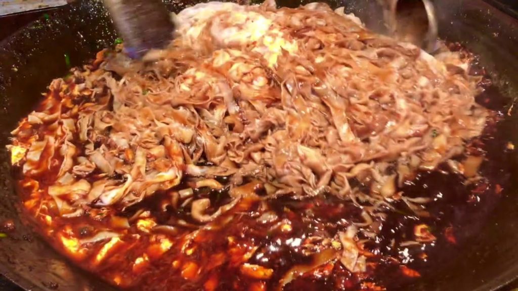 Street Food Videos Malaysia - Char Kway Teow in Pasar Malam Taman Desa Tebrau